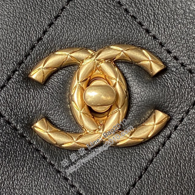 Chanel專櫃新款鏈條女包 香奈兒23A新款hobo handbag胎牛皮嬉皮包AS4210 djc6331